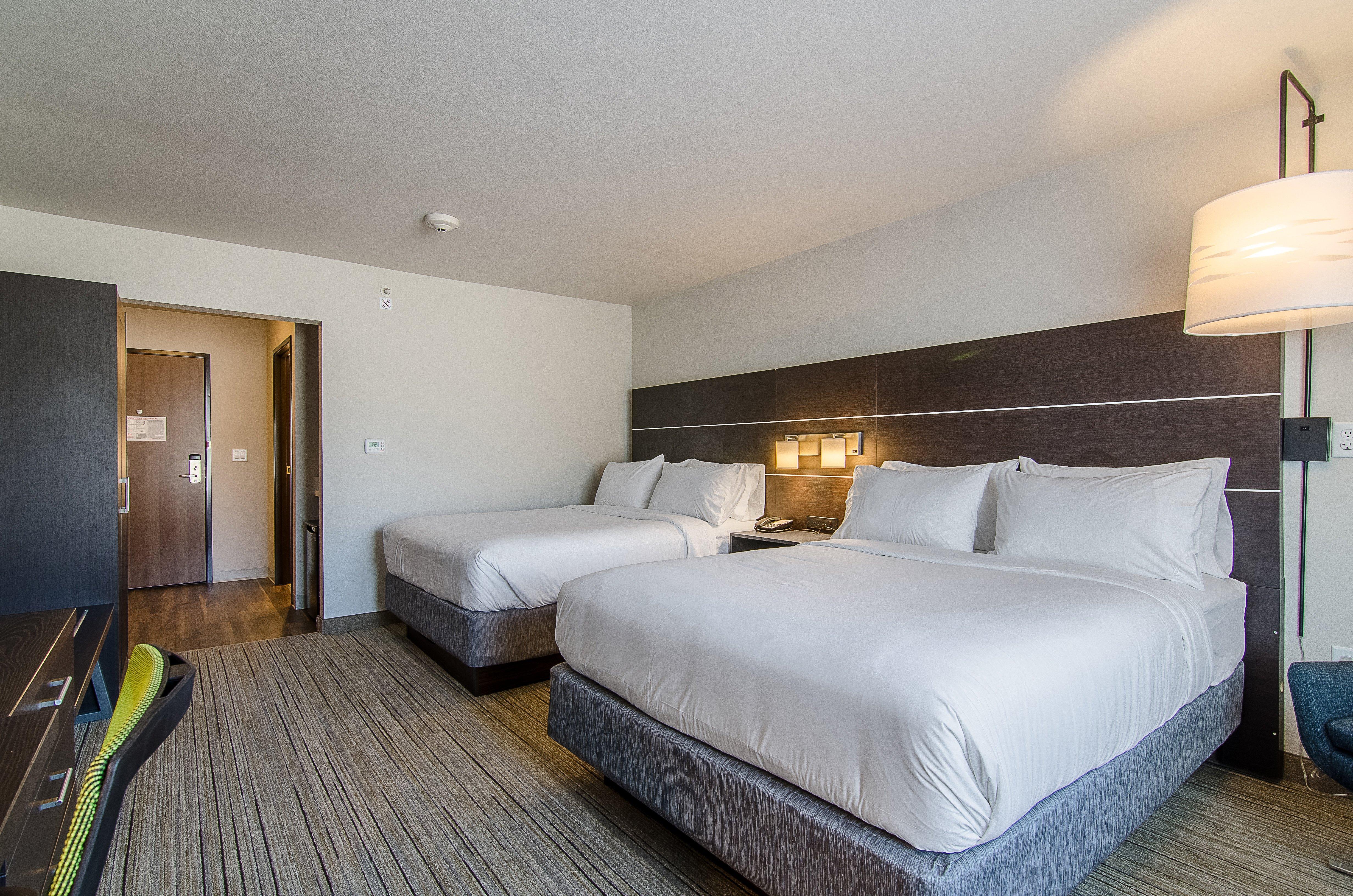 Holiday Inn Express & Suites - Atchison By Ihg Exterior foto